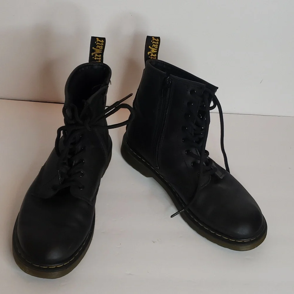 Dr. Martens Docs Black 1460 Combat Boots Size 6 - Picture 3 of 9